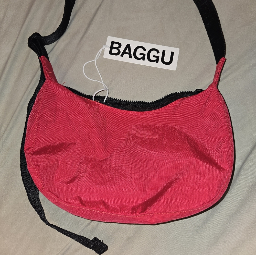 Baggu Small Crescent Bag